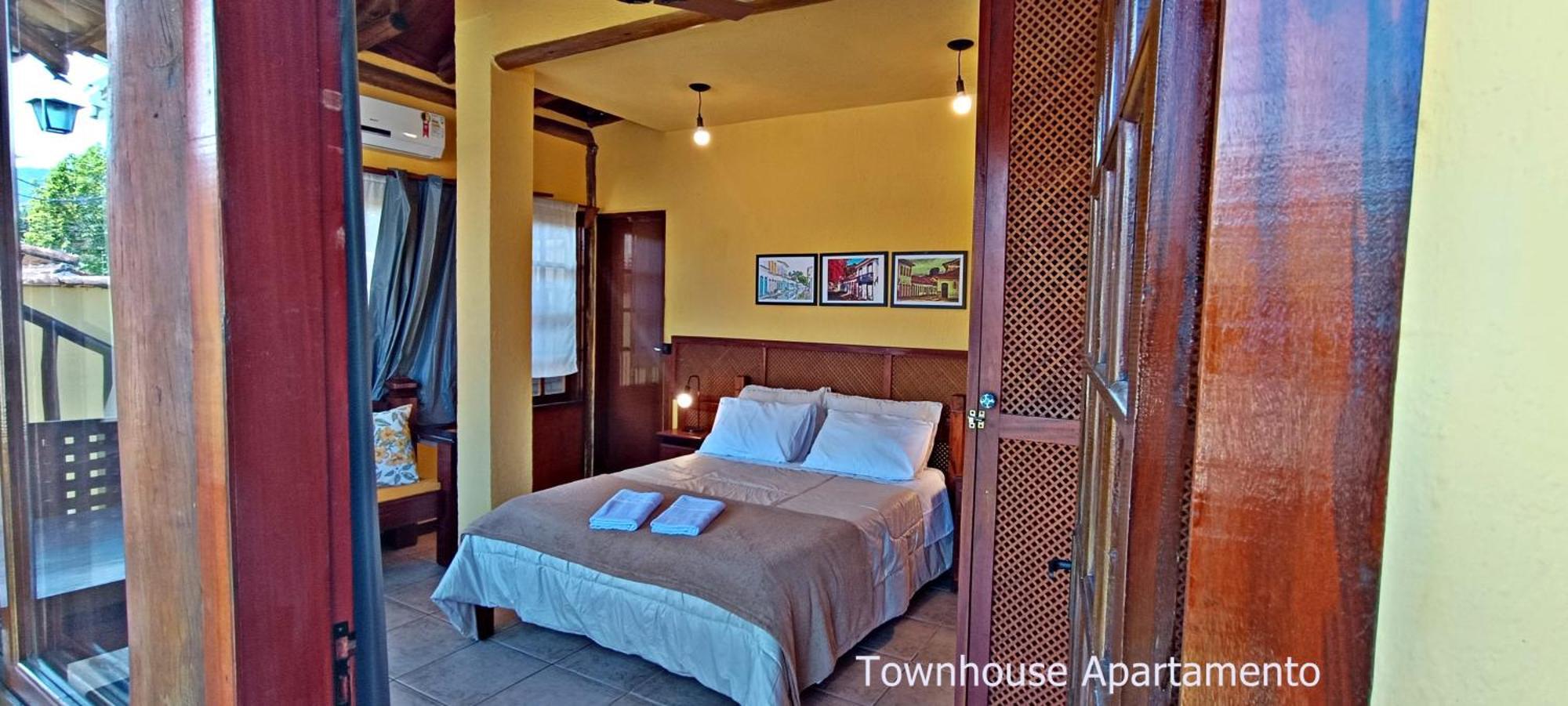 פאראטי Townhouse Apartamento Aurora מראה חיצוני תמונה
